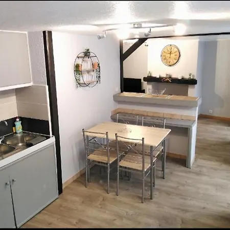 Apartment T2 Bis Quartier Chateau De *